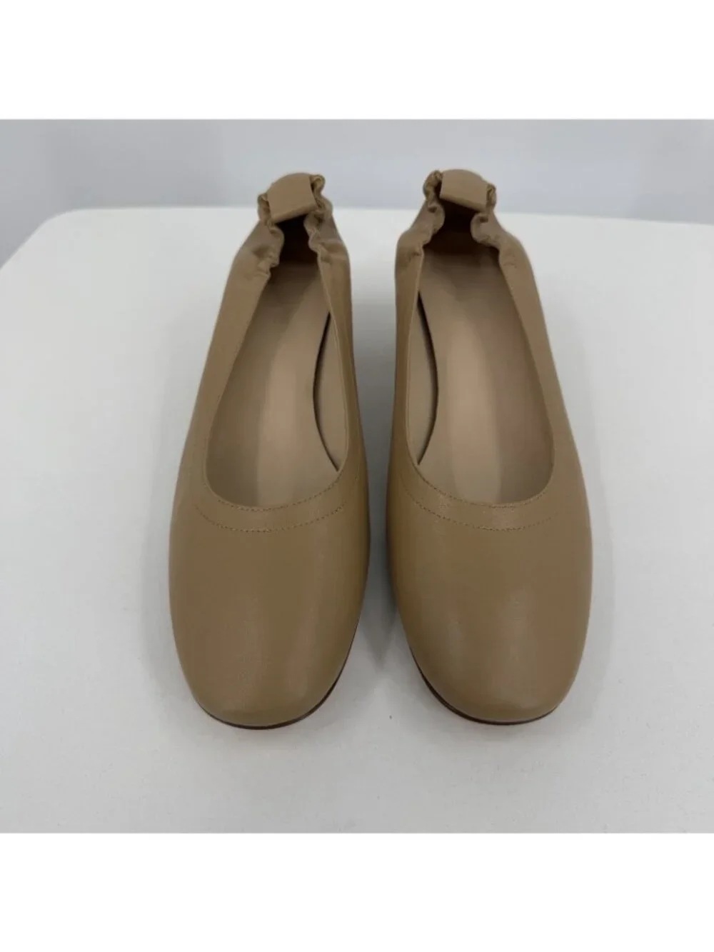 Everlane Italian Leather Day Heel Light Taupe 10.5 Women's Elastic Back Comfort
